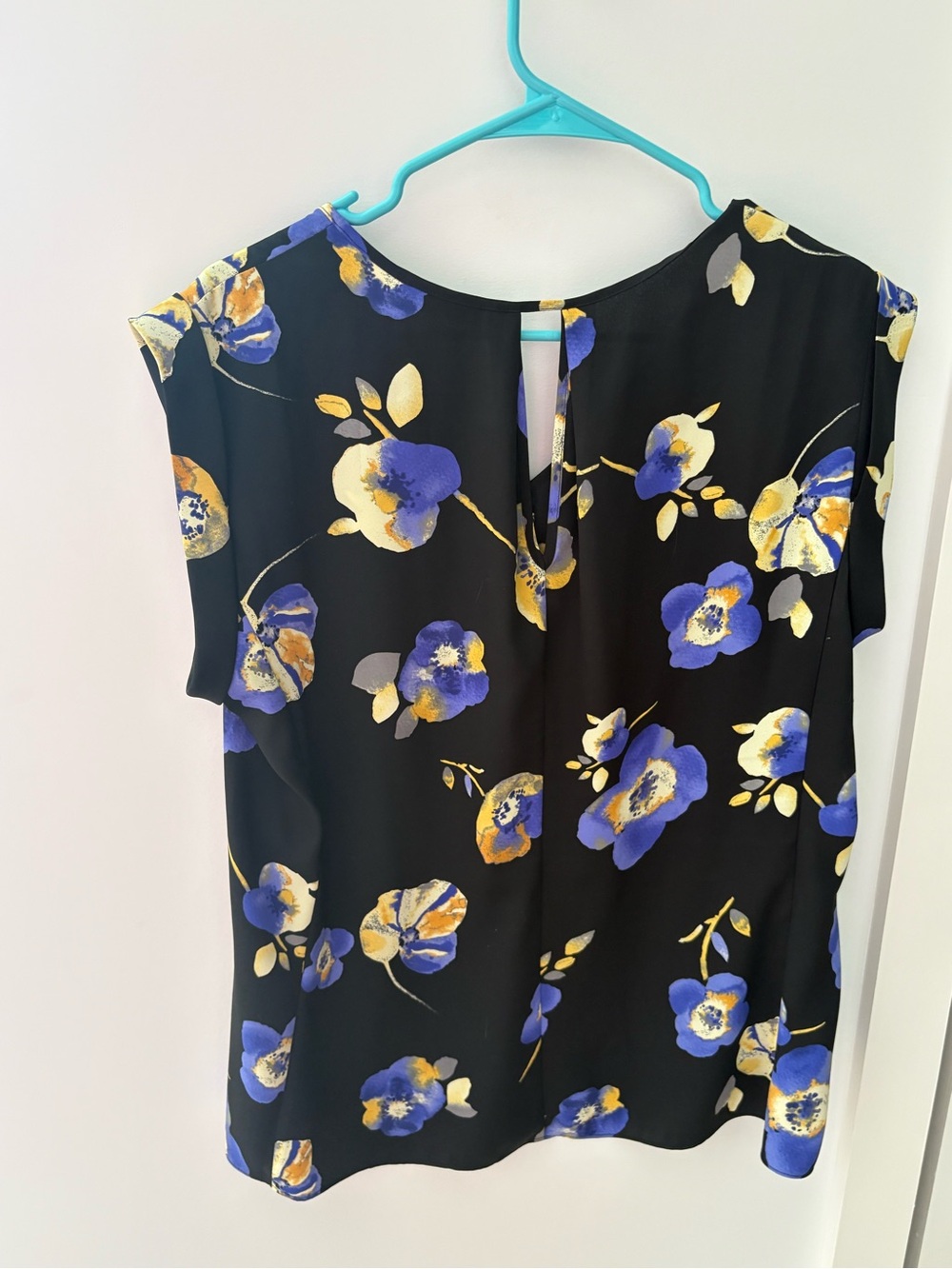 Nine West Black Floral Cap Sleeve Blouse with Blue and Yellow Flowers - Picture 2 of 4
